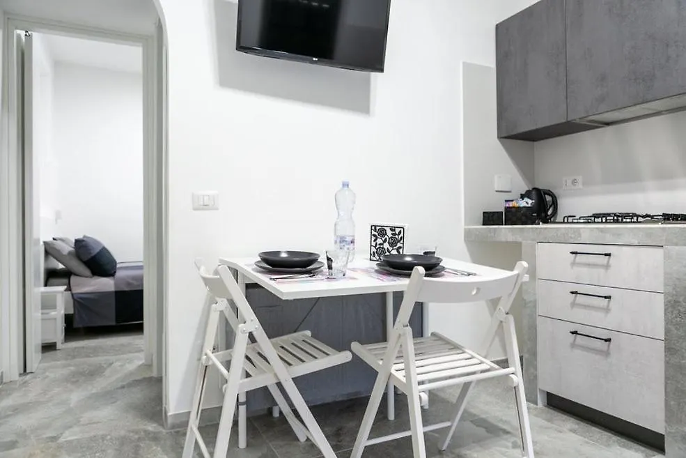 A Casa Di Elly 2 Apartment Rome Italy